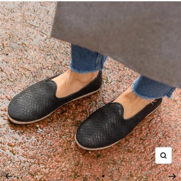 Charix Wild Slip On Shoes Woven Leather Artisan Black Tan Flats Loafers - Picture 2 of 10